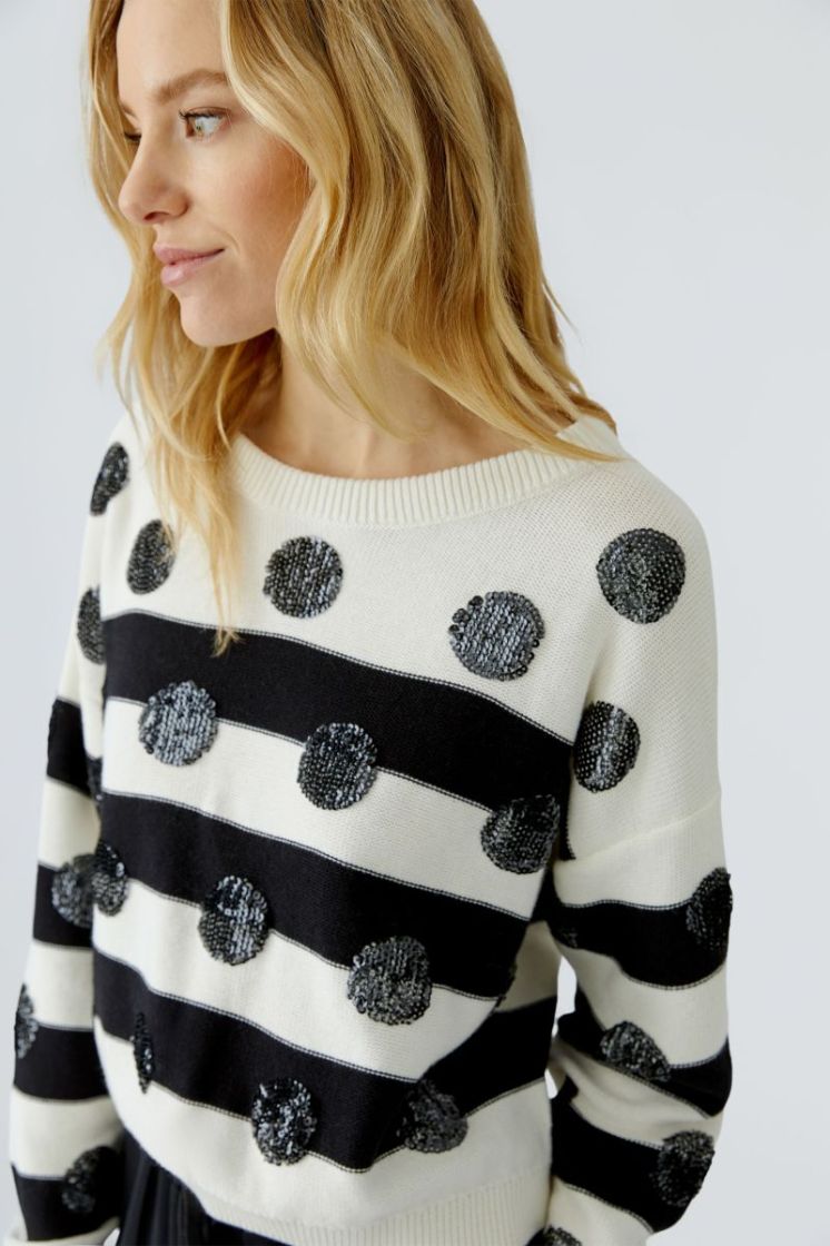  0109 WHIT BLACK