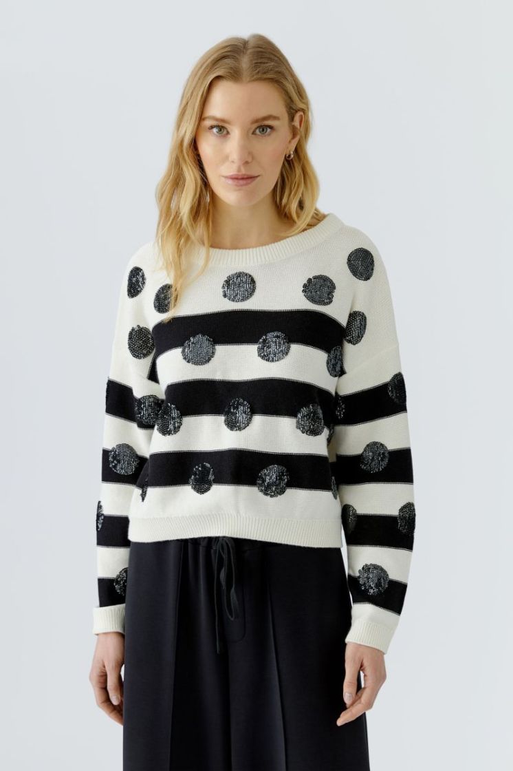  0109 WHIT BLACK