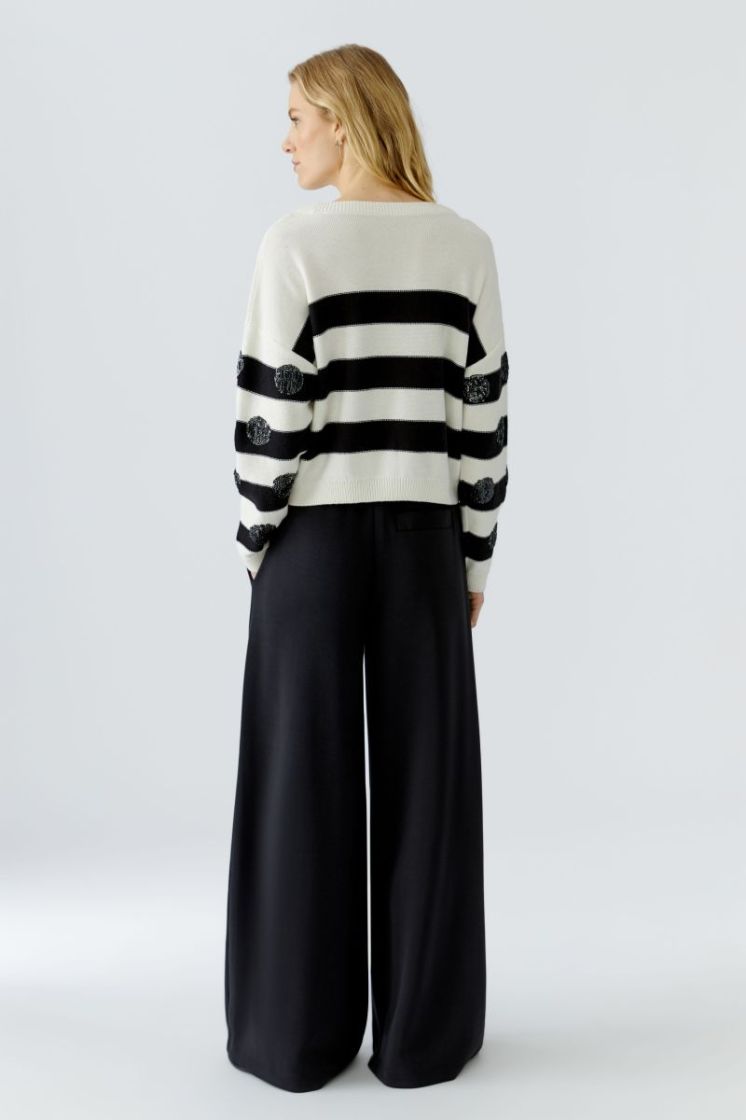  0109 WHIT BLACK