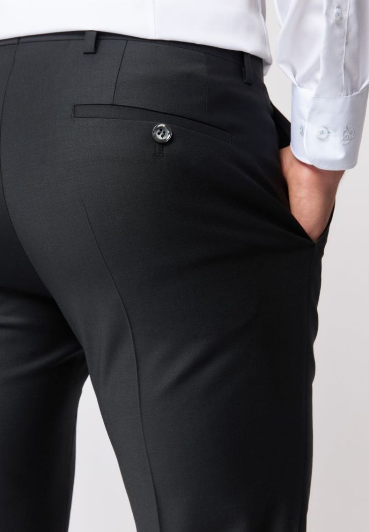  A001 BLACK