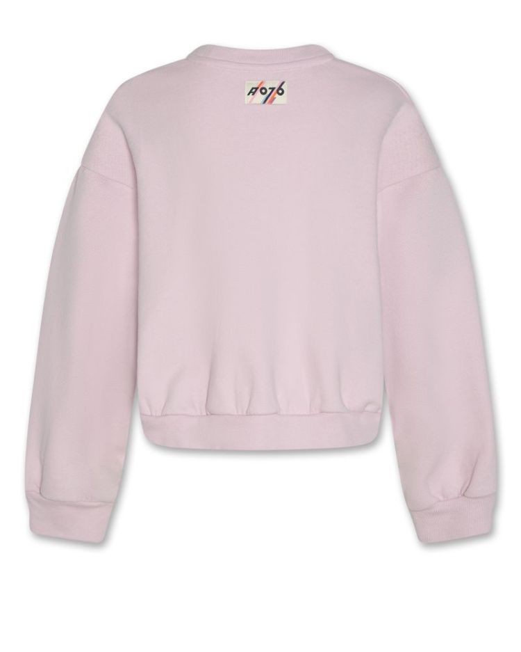  000585 LILAC