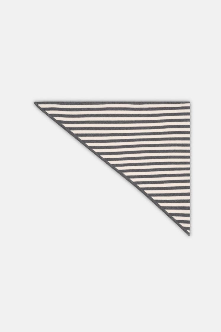  764 GRAPHITE