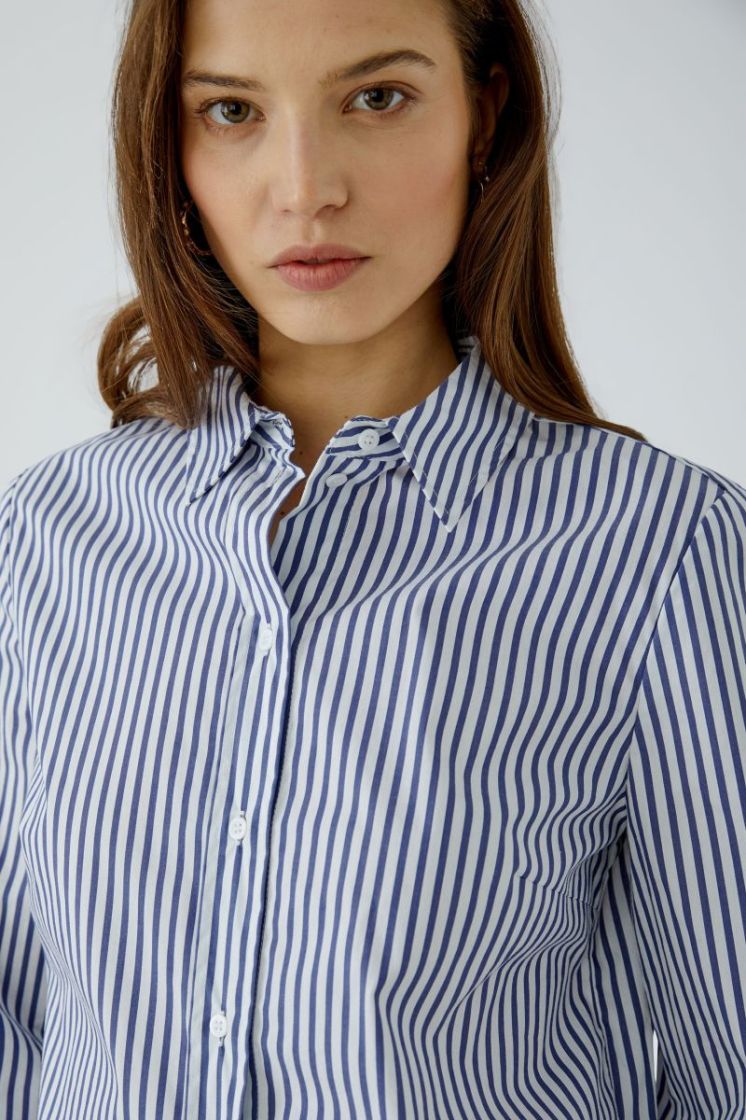  0105 WHITE BLUE