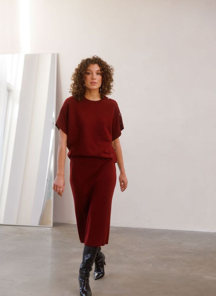  6010 WINE RED