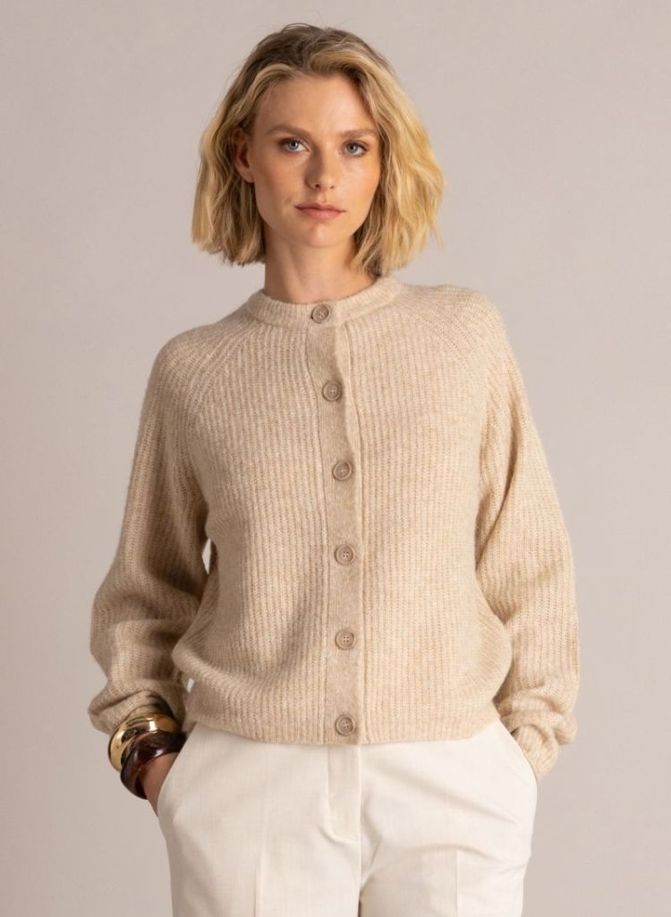  058 SOFT SAND M