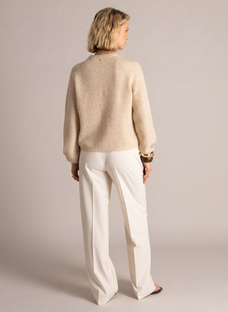  058 SOFT SAND M