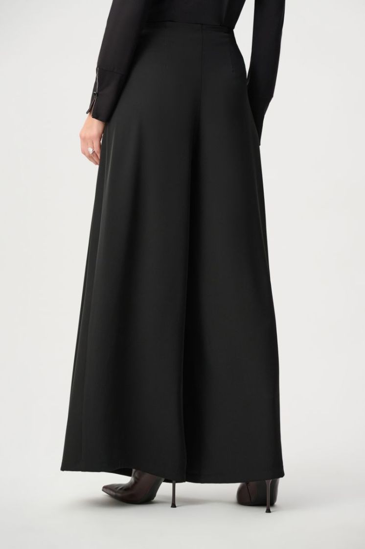  11 BLACK