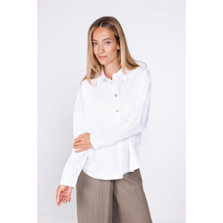  T004 WHITE
