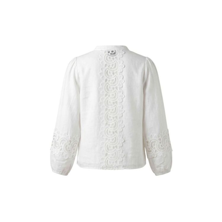  T004 WHITE