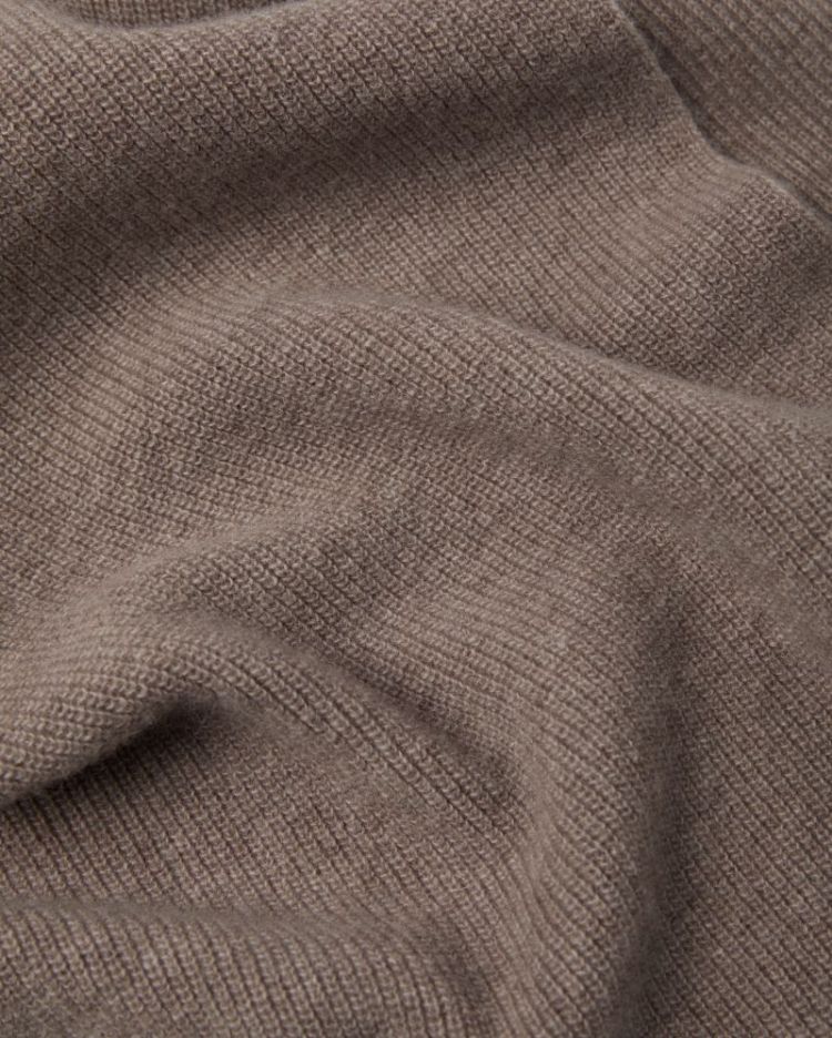  Y352 TAUPE