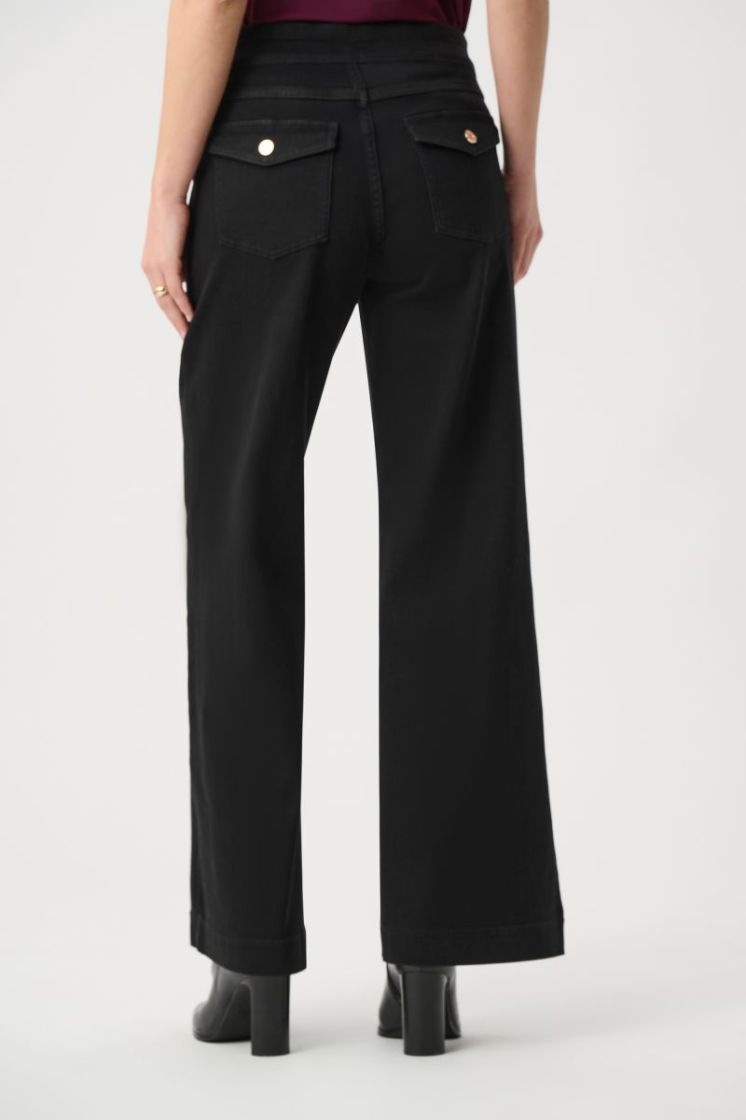  11 BLACK